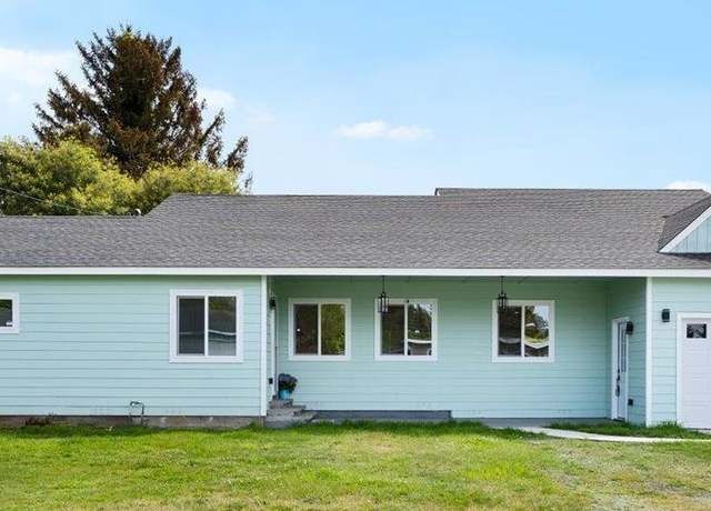 Property at 1333 Oregon St, Crescent City, CA 95531, 4 beds, 3 baths