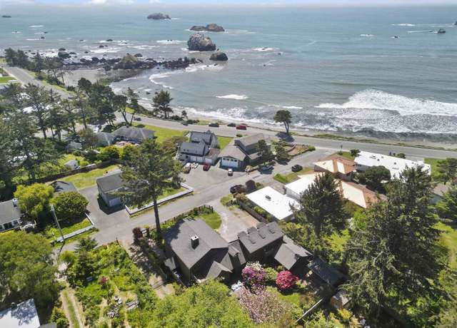 Property at 1720 Lauff Ave, Crescent City, CA 95531, 4 beds, 4 baths