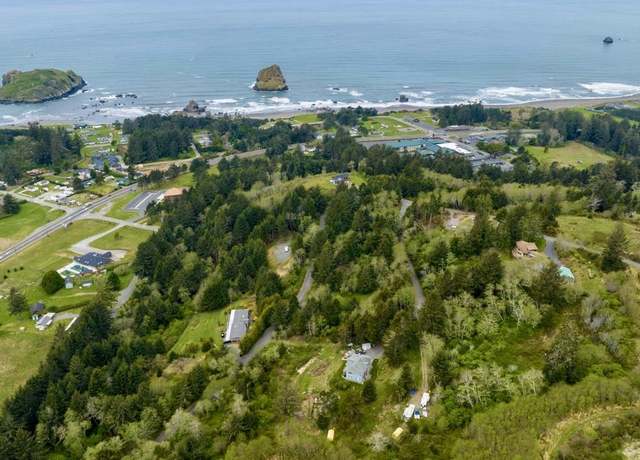 Property at 353 Ship View Lane Ln, Smith River Ca., CA 95567