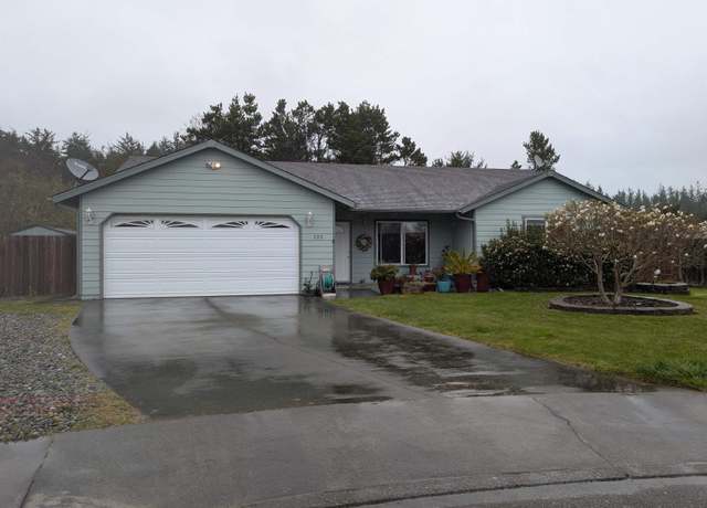 Property at 135 Fairfax Ct Ct, Crescent City, CA 95531, 3 beds, 2 baths