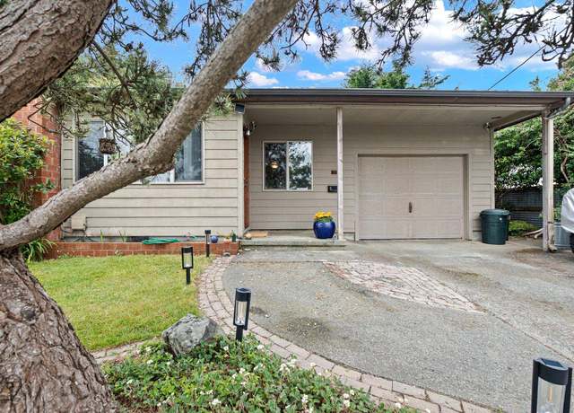 Property at 1100 Huntington St, Crescent City, CA 95531, 3 beds, 1 bath