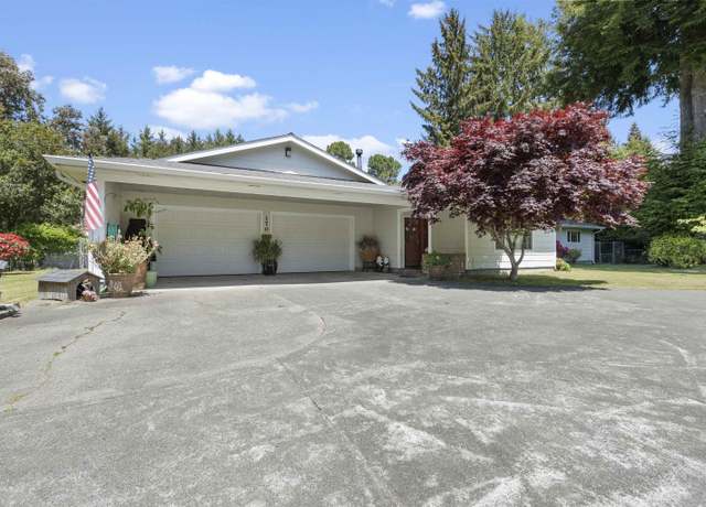 Property at 170 Fern Ln, Crescent City, CA 95531, 3 beds, 2.5 baths