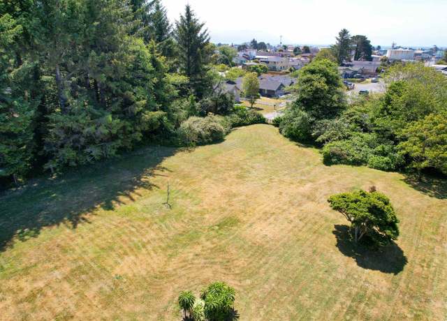 Property at 595 Amador St, Crescent City, CA 95531