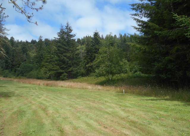 Property at 240 Club Dr, Crescent City, CA 95531
