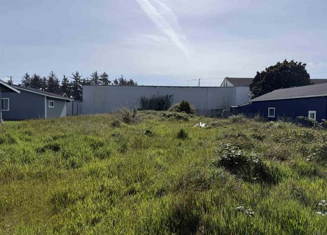 Property at 1555 Oregon St, Crescent City, CA 95531
