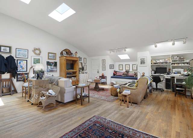 Property at 503 L St, Crescent City, CA 95531, 2 beds, 2 baths