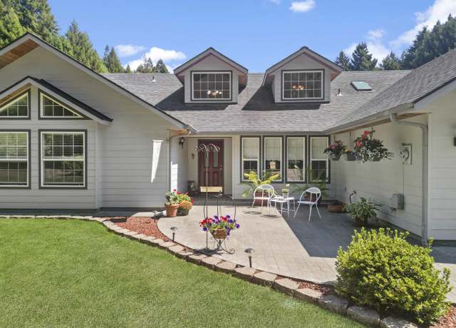 Property at 185 Boomers Ln, Crescent City, CA 95531, 3 beds, 2 baths