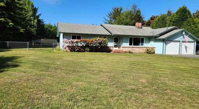Photo of 1521 Boulder Ave, Crecent City, CA 95531
