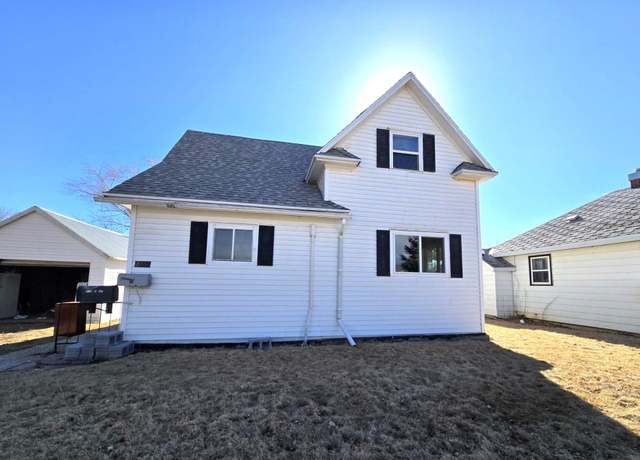 Property at 416 E 6th St, Miller, SD 57362, 2 beds, 2 baths
