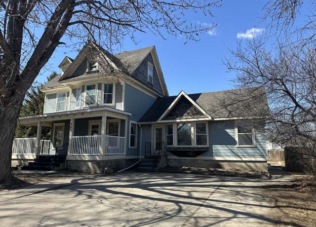Property at 963 Dakota Ave S, Huron, SD 57350, 5 beds, 2.5 baths