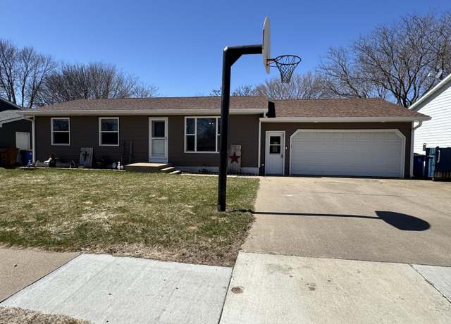Property at 2251 Ohio Ave SW, Huron, SD 57350, 3 beds, 2 baths