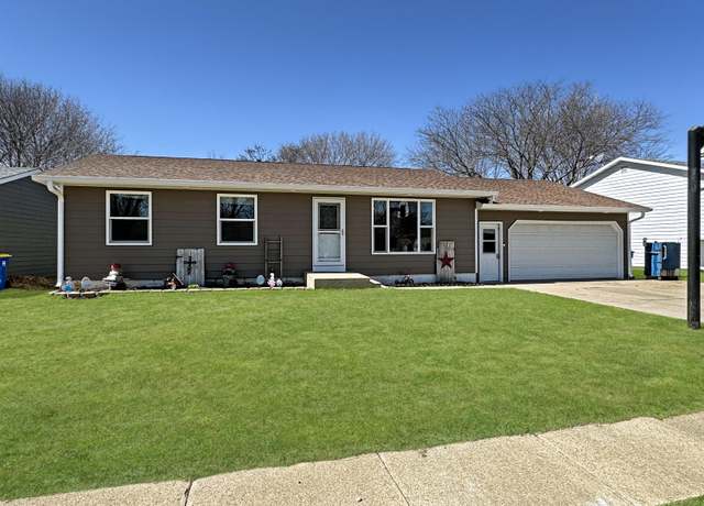 Property at 2251 Ohio Ave SW, Huron, SD 57350, 3 beds, 2 baths