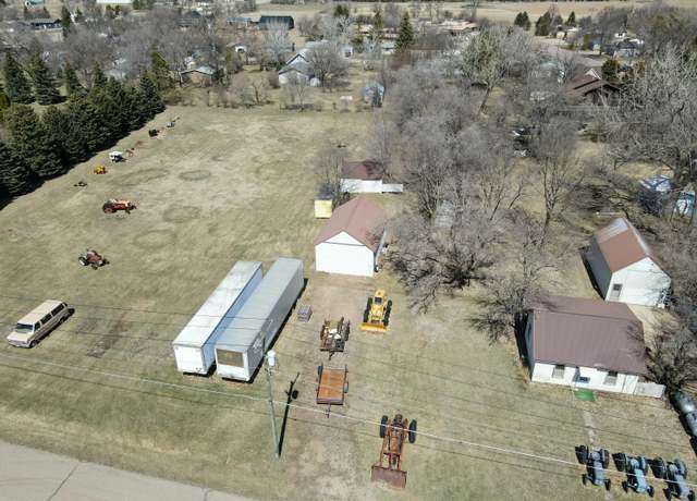 Property at 104 Chase St NW, De Smet, SD 57231