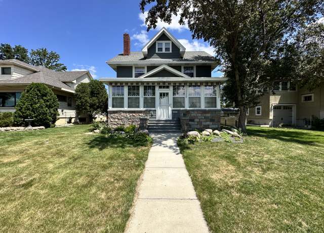 Property at 616 Dakota Ave S, Huron, SD 57350, 6 beds, 3.5 baths