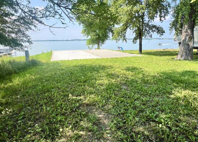 Property at 40452 Shore Rd S, Huron, SD 57350