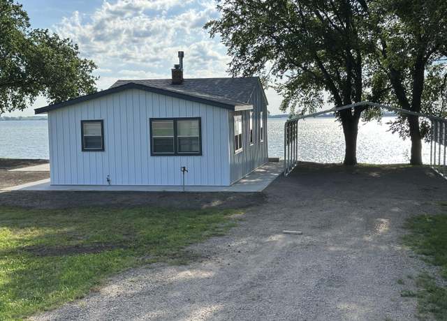 Property at 19492 West Shore Ave, Huron, SD 57350, 2 beds, 1 bath
