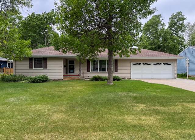 Property at 1861 Ohio Ave SW, Huron, SD 57350, 3 beds, 3 baths
