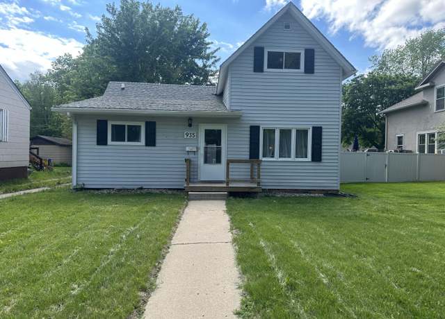 Property at 935 Nebraska Ave SW, Huron, SD 57350, 4 beds, 1 bath