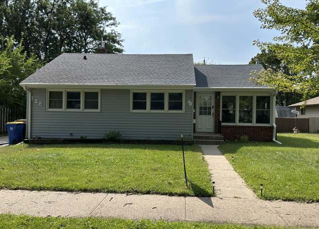 Property at 158 15th St SE, Huron, SD 57350, 3 beds, 2 baths