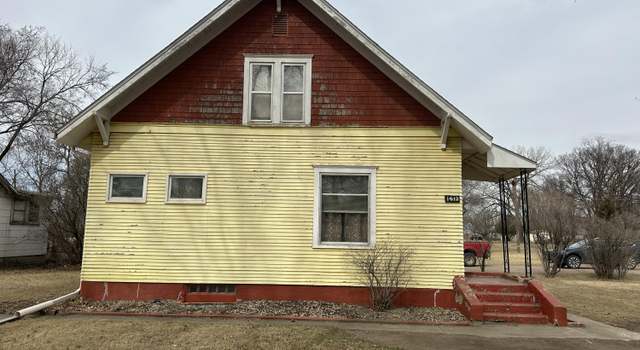 Photo of 1413 3rd St SW, Huron, SD 57350