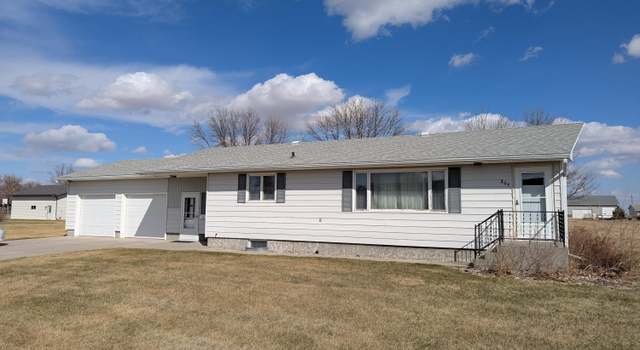 Photo of 804 S 3rd St, Parkston, SD 57366