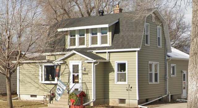 Photo of 645 10th St SW, Huron, SD 57350