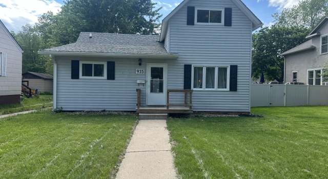 Photo of 935 Nebraska Ave SW, Huron, SD 57350