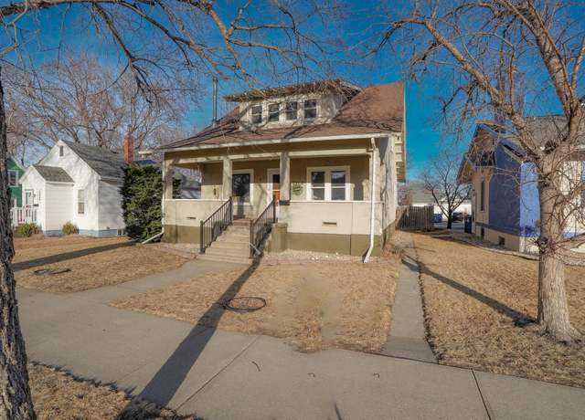 Property at 416 S Minnesota St, Mitchell, SD 57301, 3 beds, 1.5 baths