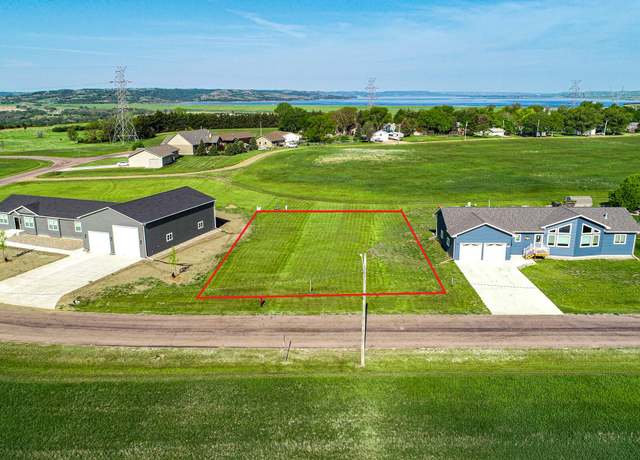 Property at 536 Spillway Dr, Pickstown, SD 57367