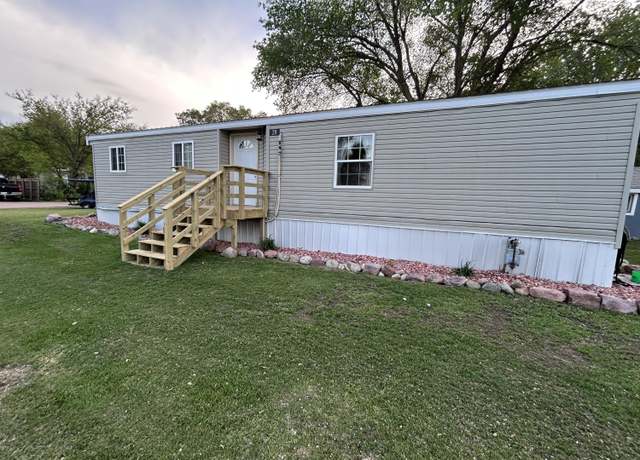 Property at 1901 Loma Linda Lot 20 Dr, Mitchell, SD 57301, 3 beds, 1 bath