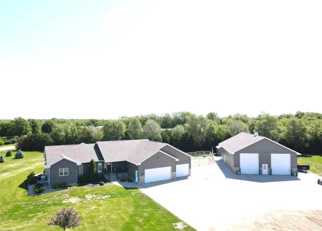Property at 25066 Alex Ct, Mitchell, SD 57301, 5 beds, 3 baths