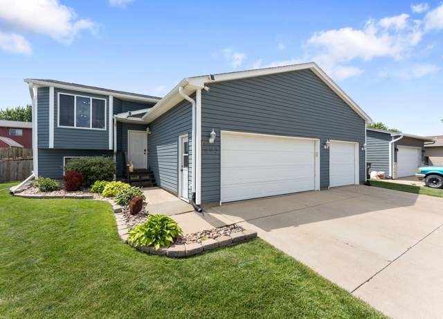 Property at 605 S Whitewood Ave, Sioux Falls, SD 57106, 3 beds, 2 baths