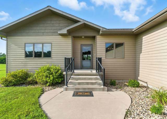 Property at 2636 Anthony Ave, Mitchell, SD 57301, 5 beds, 3 baths