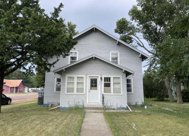 Property at 300 S Main St, Kimball, SD 57355, 4 beds, 2 baths