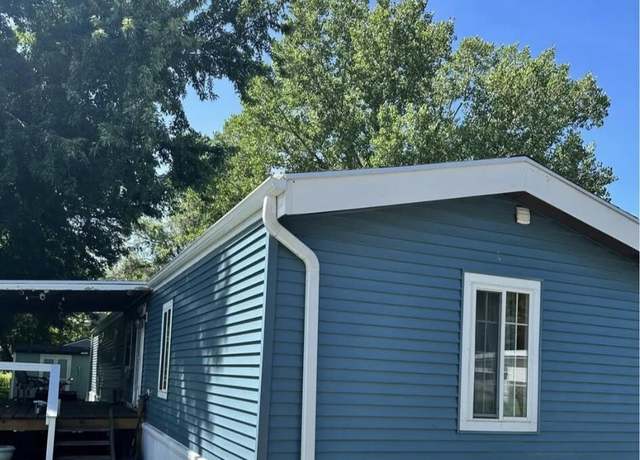 Property at 1901 Loma Linda #42 St, Mitchell, SD 57301, 3 beds, 2 baths