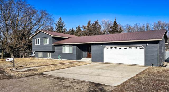 Photo of 511 Union St, Lake Andes, SD 57356