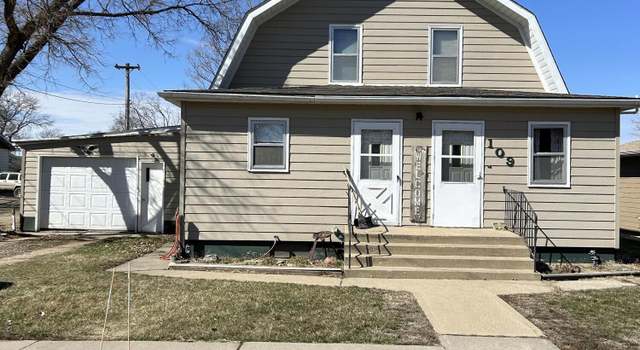 Photo of 109 S West St, Kimball, SD 57355