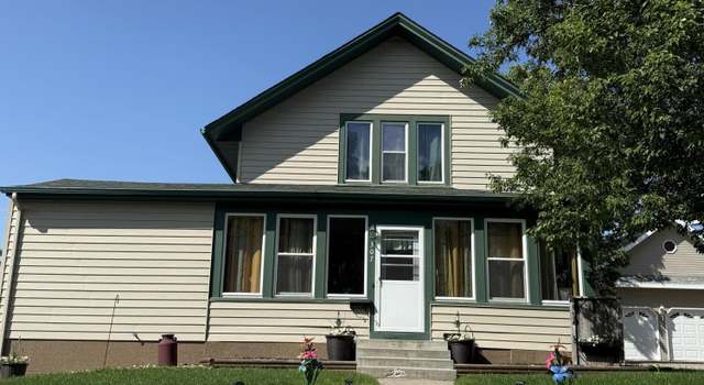 Photo of 307 E Lawler Cir, Chamberlain, SD 57325