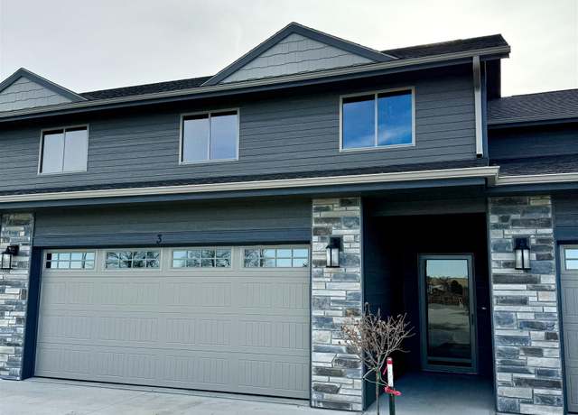 Property at 1905 Kellen Gross Dr #3, Yankton, SD 57078, 3 beds, 2.5 baths