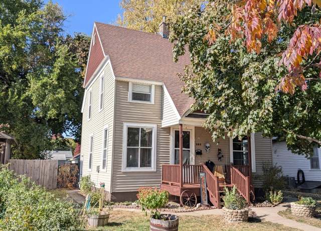 Property at 307 Locust St, Yankton, SD 57078, 4 beds, 2 baths