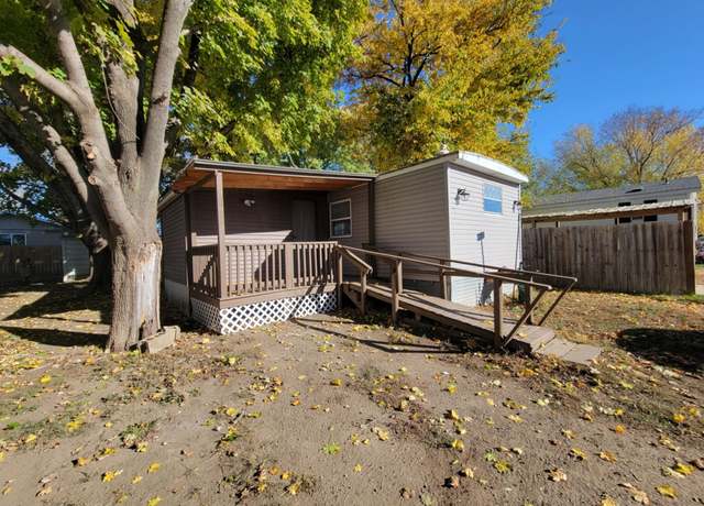 Property at 109 Privet St, Yankton, SD 57078, 2 beds, 1 bath