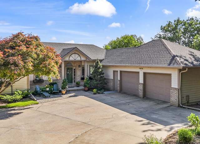 Property at 229 Drees Dr, Yankton, SD 57078, 6 beds, 3.5 baths