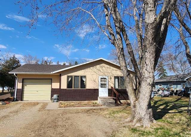 Property at 112 Jerry St, Yankton, SD 57078, 3 beds, 1 bath