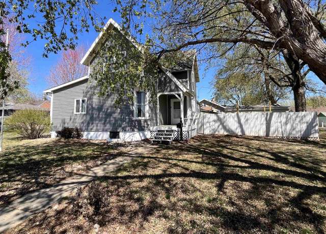 Property at 610 W 4th St, Yankton, SD 57078, 4 beds, 2 baths