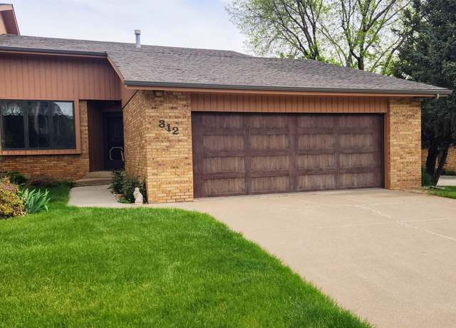 Property at 312 E 25th St, Yankton, SD 57078, 4 beds, 2.5 baths