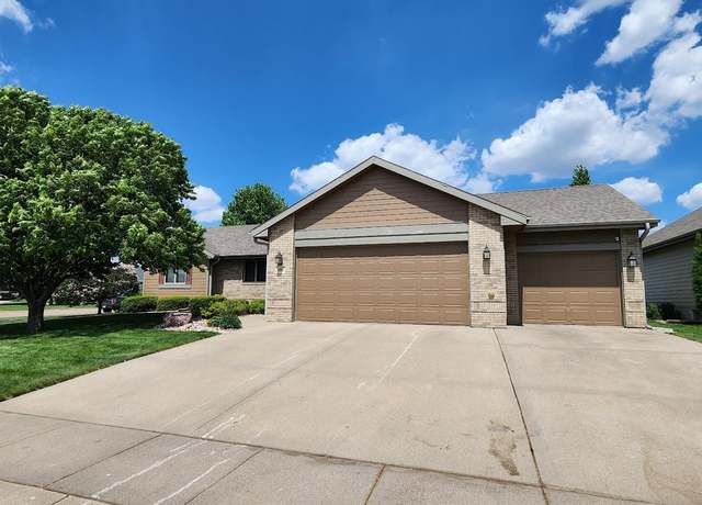 Property at 600 E 29th St, Yankton, SD 57078, 5 beds, 3 baths
