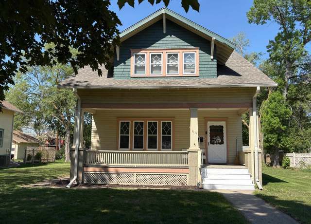 Property at 1111 Douglas Ave, Yankton, SD 57078, 4 beds, 2 baths