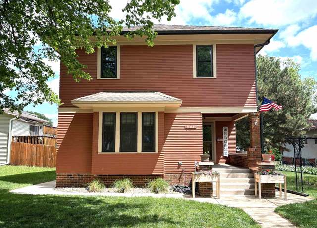 Property at 1006 Walnut St, Yankton, SD 57078, 4 beds, 2.5 baths