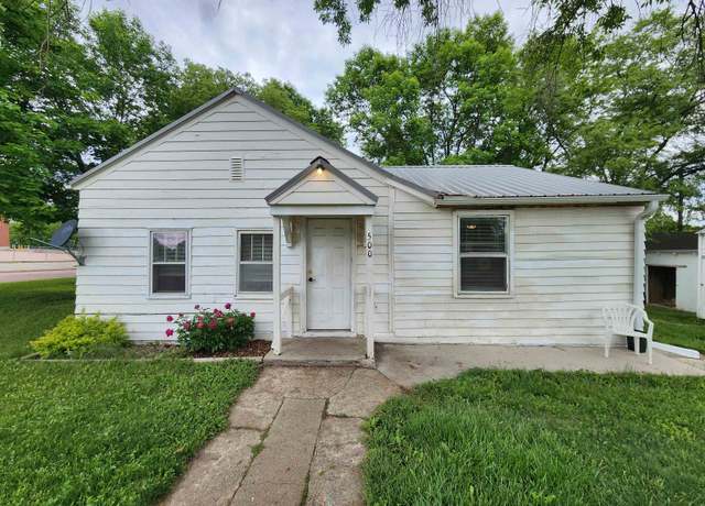 Property at 500 E 12th St, Yankton, SD 57078, 3 beds, 1 bath