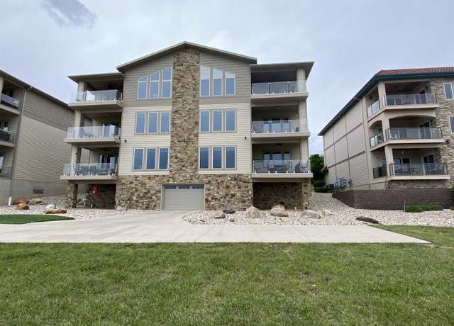 Property at 103 Marina Bluffs Ct Unit 2A, Yankton, SD 57078, 3 beds, 2 baths